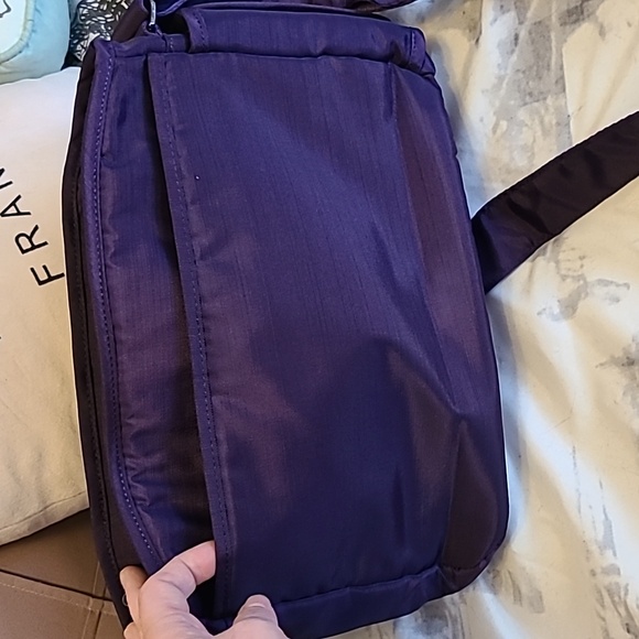 Lug purple Travel Bag - Picture 6 of 6